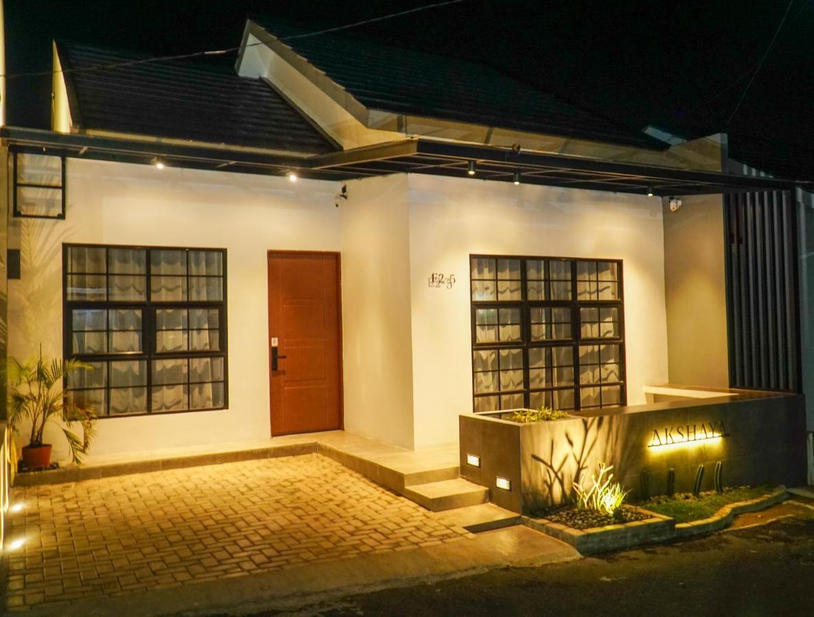 Villa Akshaya Sukabumi